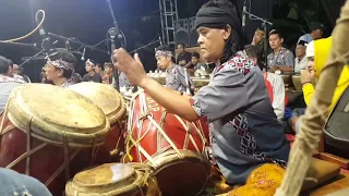 Kembang gadung versi Giriharja 3 putra disarengan ku Babeh Berlin ..