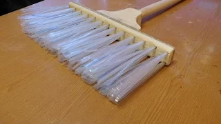 Как сделать метлу из пластиковой бутылки./ How to make a broom from plastic bottles.