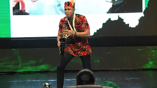 King Sax delivers an incredible performance dedicated to the Igbo culture | DTH