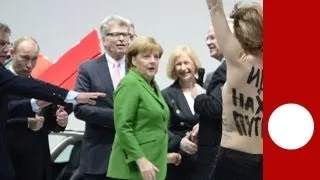 Les FEMEN face à Vladimir Poutine en Allemagne