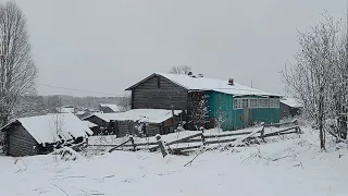 Первая прогулка в новых сапогах. Большой снегопад. Потерял волокуши на ходу. Новости с реки.