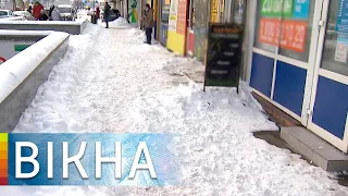 Хто прибирає сніг у Києві