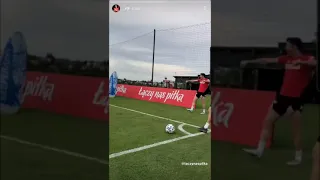 Robert Lewandowski Insane Skill 🤯 - Lewandowski Instagram Storie - 04.06.21 (HD)