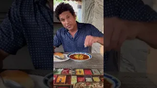 1.9Cr views | Sachin Tendulkar has Misal Pav for #breakfast #सचिनतेंडुलकर #मुंबई