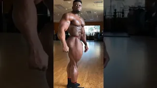 Shorts   BEAST  body   ifbb pro  HUNK Blessing Awodibu 🏋️‍♂️🏋️‍♂️