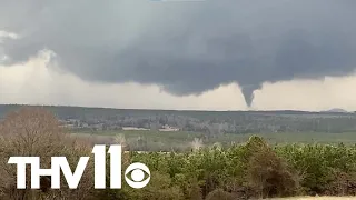 Footage of tornado forming in Arkansas