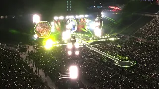 Coldplay - Yellow | Live in Santa Clara California at Levi's Stadium on 9/03/2016