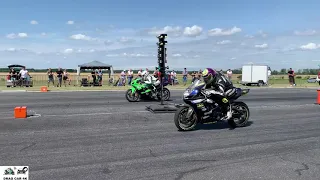 Suzuki GSXR 750 vs Kawasaki NINJA ZX-6R 🏍🚦 drag race 1/4 mile - 4K