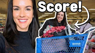 WOW! SCORE! Full Time RESELLER Thrift with me VLOG! Goodwill Finds to Sell Online eBay Poshmark Haul