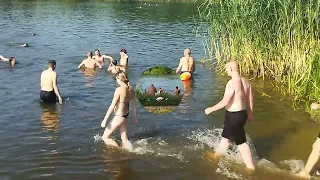 Summer on Chernyakovskoye lake