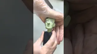 Sculpting FRANKENSTEIN’S MONSTER with Polymer Clay 🖤 #youtubehighfive #clay #halloween