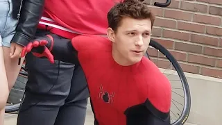 Tom Holland and the Cast of Spiderman: Far From Home surprise guests at Disneyland!