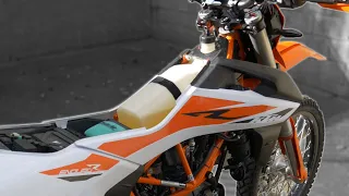 2019 KTM 690 Enduro R - Rade Tank Install