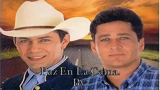 Leandro Y Leonardo-Paz En La Cama