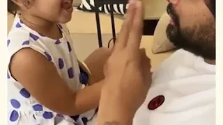 Allu Arjun playing with his daughter allu arha  latest video