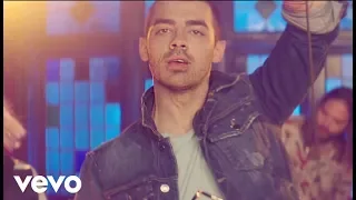 DNCE - Kissing Strangers ft. Nicki Minaj (Official Video)