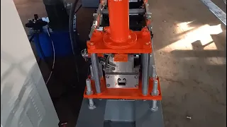 Guide rail roll forming machine