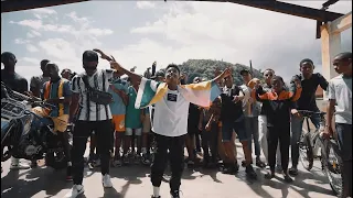 À LA MAISON FEAT LEG ARZAM      ( CLIP OFFICIEL)