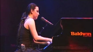 Evanescence - Good Enough -  Live at  Zepp Tokyo [2007] HD