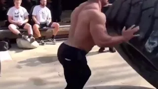 Larry Wheels 900lb/408kg tire flip