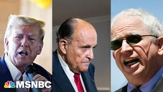 Indicted Trump’s defense crumbles: Lawyers & top aides charged for ‘mafia style’ racketeering in GA