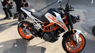 KTM 390 Duke fly by with stock exhaust