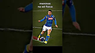 meninos vs meninas na ed.fisica #shorts #futebol #edit