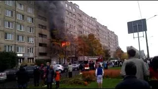 Пожар у метро Дыбенко 09.10.2013