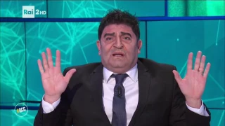 Max Giusti imita Diego Armando Maradona - Quelli che il calcio