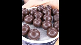 ASMR MALTESERS ICE CREAM NUTELLA CAKES CHOCOLATE DESSERT MUKBANG #EATINGSOUNDS #JimmyASMR