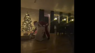 OMG! REAL Santa caught on camera!