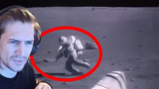 xQc Reacts to Dark Footage - Astronauts Falling on the Moon