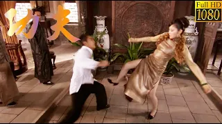 【Kung Fu Movie】Bullies harass a girl, but she’s highly-skilled, beating ten bullies single-handedly.