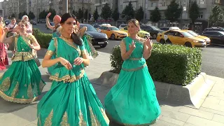 2021 06 22 Харинама Gaura Shakti - м. Курская (Чкаловская). Harinama in Moscow (Russia).