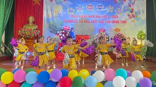 Nhảy “cheri cheri lady” các bé MG5T Khả duy Mầm Non Đoàn Đào