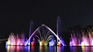 Fountain - beautiful music and a laser show in Vinnitsa