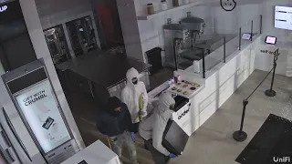 SURVEILLANCE VIDEO: Thieves target Crumbl Cookies store in River Oaks