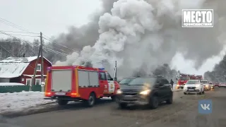 Сводка  Вспыхнул гараж и дом в Нововятске  Место происшествия 20 12 2021