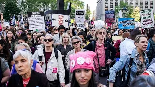Противники ужесточения законов об аборте вышли на акцию в Вашингтоне