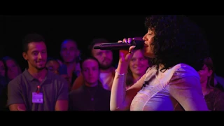 Mahalia - Simmer (Live From YouTube Space, London)