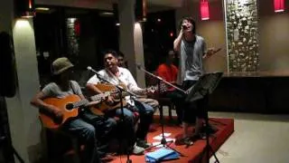 Japanese singing "Sakurazaka" in Bali