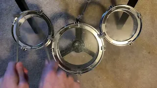 Jig 2 on toy drums but I finally do the solo part