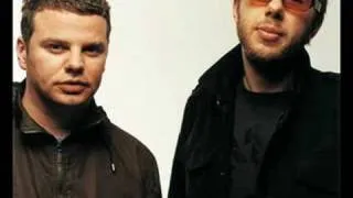 The Chemical Brothers - Electronic Battle Weapon 10 (8 Mins)