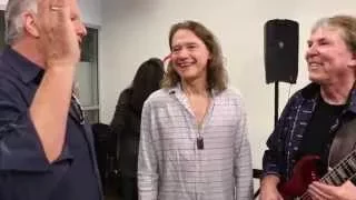 Robben Ford & Grant Geissman play for LA's Homeless at The Midnight Mission | Norman's Rare Guitars