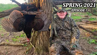 GOBBLER CATCHES  US BY SURPRISE!! PENNSYLVANIA YOUTH TURKEY HUNT!!