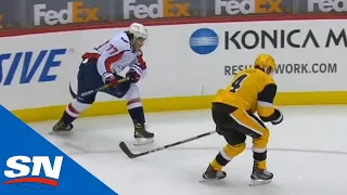 Jakub Vrana Scores After Great Backhand Feed From T.J. Oshie