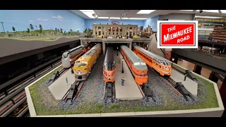 Dr Jack Fisher's 1957 Chicago Milwaukee Road O Gauge Layout Tour 2021