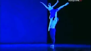 Ulyana Lopatkina dances Hans van Manen's Trois Gnossiennes (Satie)
