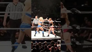 Ronda Rousey vs Charlotte Flair Smackdown Championship Match WWE Live London 30/4/22