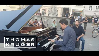 Crazy duet of Piano and Cajon Player on Street in Linz – Thomas Krüger & Flo Dobretsberger